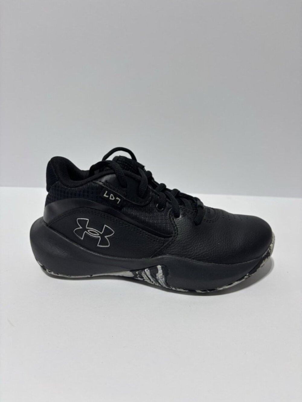 Under Armour Kids’ Lockdown 7 Basketball Shoes Black, Boys’ Size 2Y